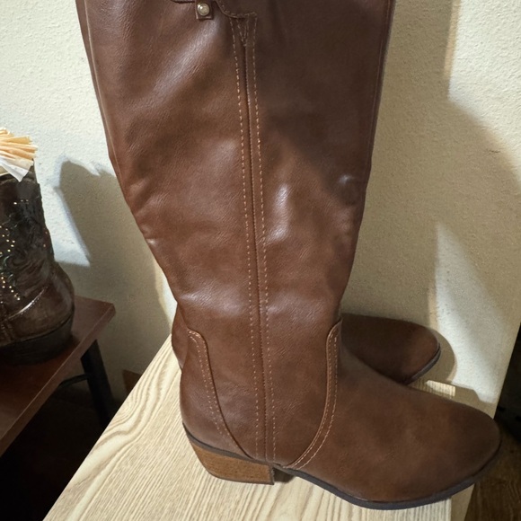 Dr. Scholl's Brown Wide Calf Boots - Picture 3 of 7